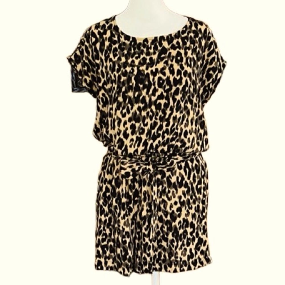 HALOGEN leopard print elastic waistband w/ tie romper, size S.